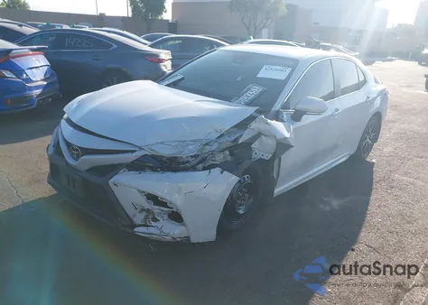 2022 Toyota Camry Se z USA, uszkodzony, nr VIN 4T1G11AK6NU071071